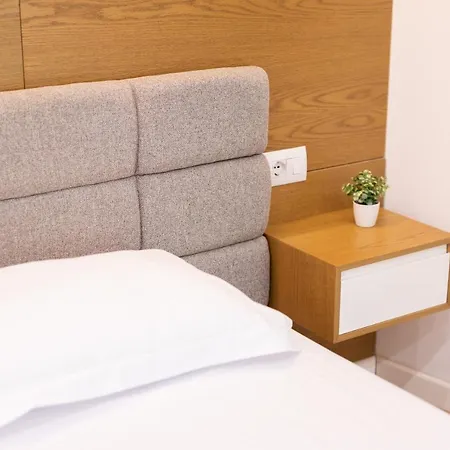 Exclusive 2 Bedrooms